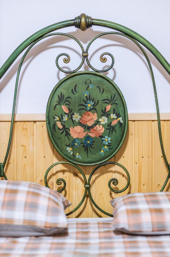 Chalet Giuel Barcut Zewnętrze zdjęcie